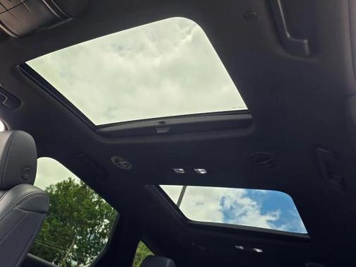 Summit White 2023 Buick Enclave Essence FWD