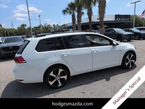 2015 Volkswagen Golf SportWagen TSI S 4-Door