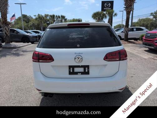 2015 Volkswagen Golf SportWagen TSI S 4-Door