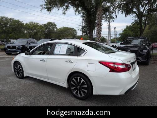 2017 Nissan Altima 2.5 SV