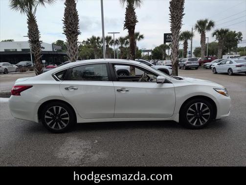 2017 Nissan Altima 2.5 SV