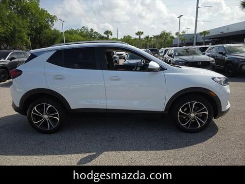 2020 Buick Encore GX Select