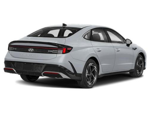 Aero Silver 2027 Hyundai SONATA SEL
