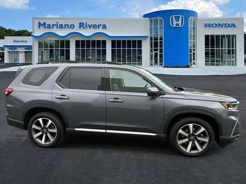 Modern Steel Metallic 2023 Honda Pilot AWD Elite