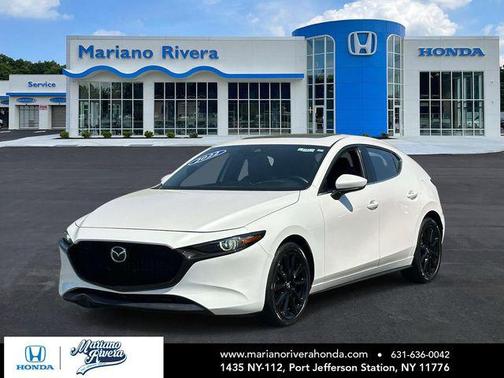 Snowflake White Pearl Mica 2022 Mazda Mazda3 AWD w/Premium Package