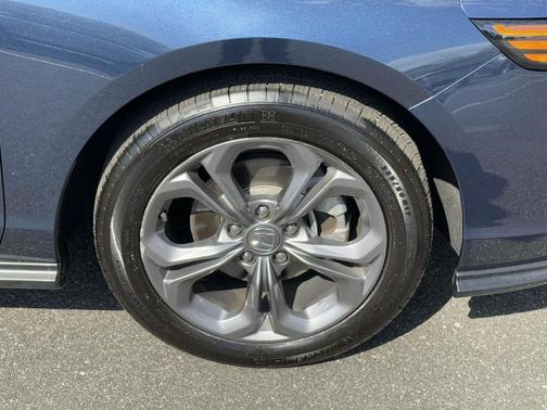 2024 Honda Accord EX 1.5T