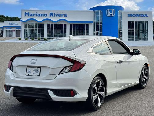 White 2016 Honda Civic Touring