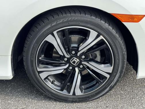 White 2016 Honda Civic Touring