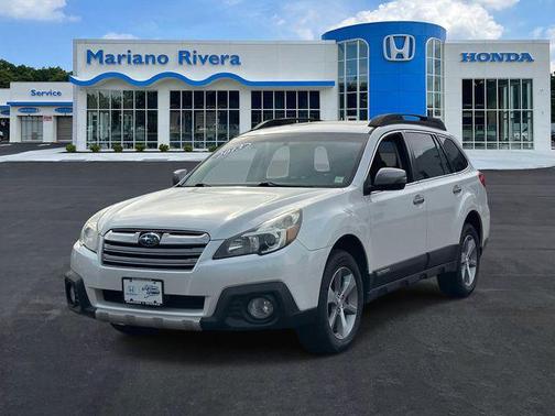 Satin White Pearl 2013 Subaru Outback 2.5i Limited
