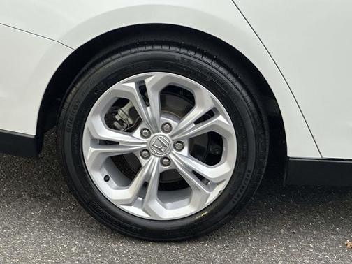 2025 Honda Accord LX 1.5T