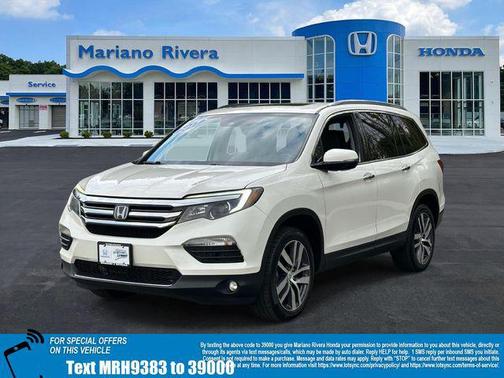 White Diamond Pearl 2017 Honda Pilot Touring