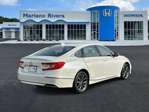 Platinum White Pearl 2022 Honda Accord EX-L 1.5T