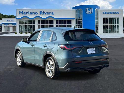 Nordic Forest Pearl 2025 Honda HR-V LX