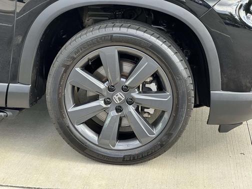 2023 Honda Pilot AWD Sport