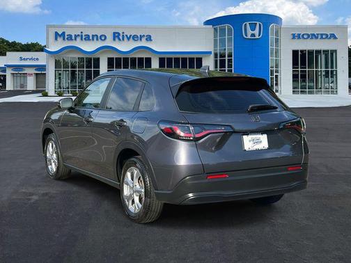 Modern Steel Metallic 2023 Honda HR-V LX