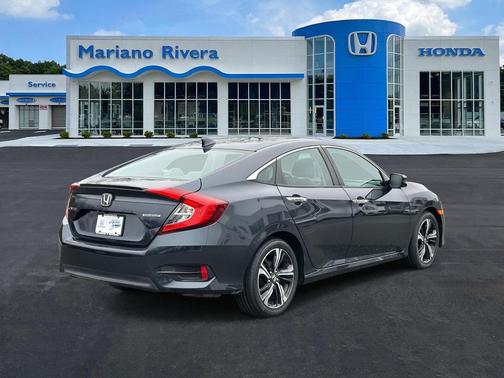 2017 Honda Civic Touring