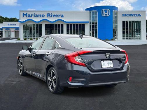 2017 Honda Civic Touring