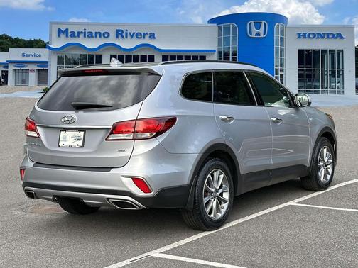 2018 Hyundai SANTA FE SE