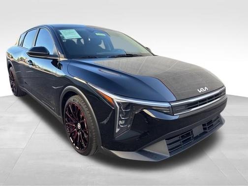 Aurora Black 2025 Kia K4 LX