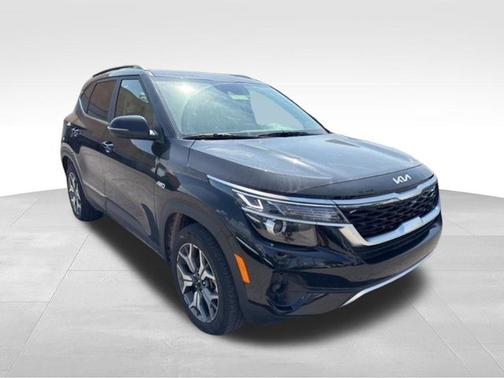 2022 Kia Seltos EX