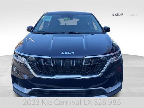 2023 Kia Carnival LX