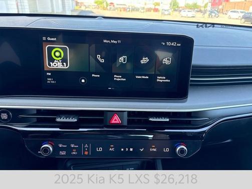 Aurora Black 2025 Kia K5 LXS