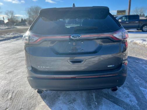 2016 Ford Edge SE