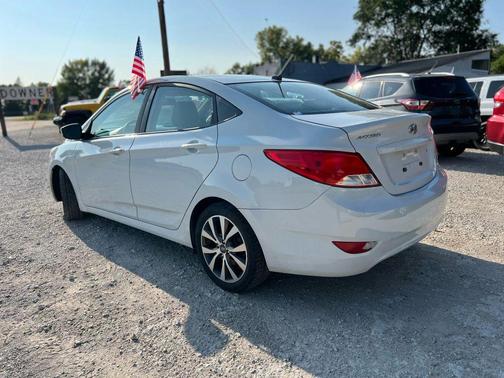 2017 Hyundai Accent Value Edition