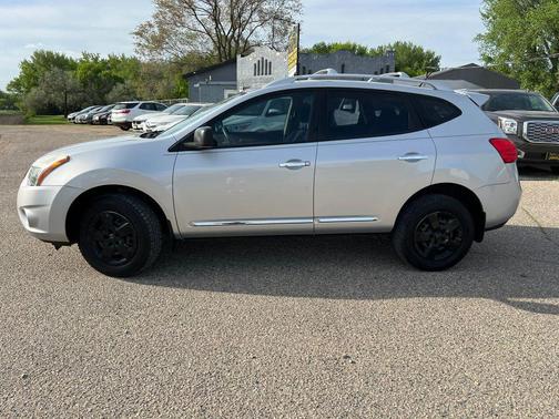 Brilliant Silver 2015 Nissan Rogue Select S