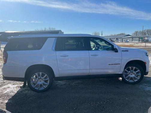 2021 Chevrolet Suburban High Country