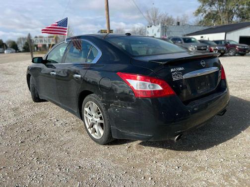 2011 Nissan Maxima SV
