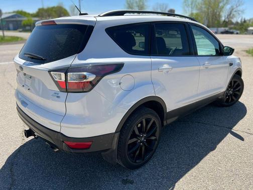 White 2017 Ford Escape SE