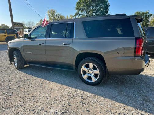 2016 Chevrolet Suburban LT