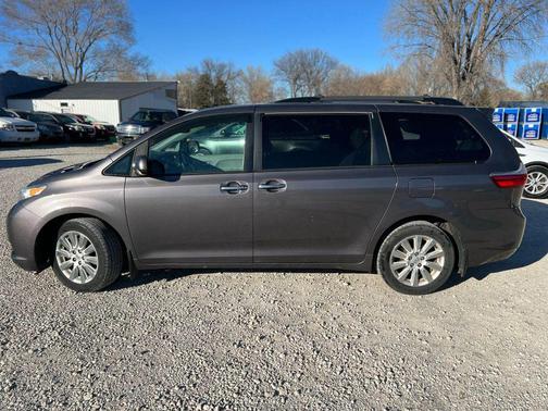 2015 Toyota Sienna XLE