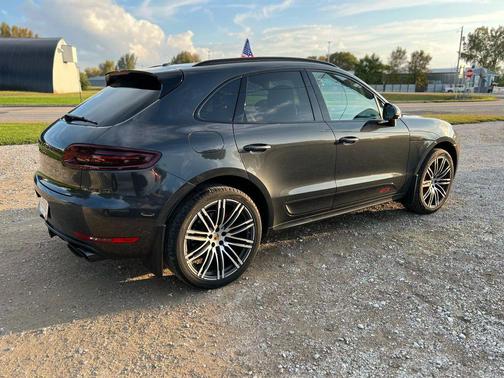 2017 Porsche Macan GTS