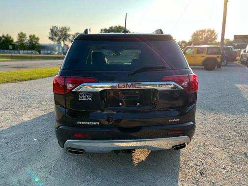 2018 GMC Acadia Denali