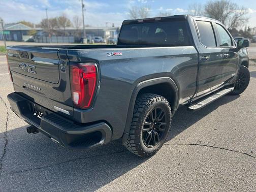 Black 2022 GMC Sierra 1500 Elevation