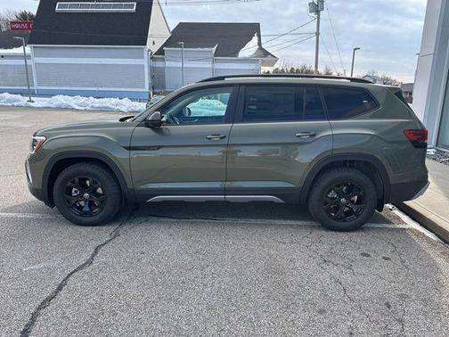 2026 Volkswagen Atlas Peak Edition