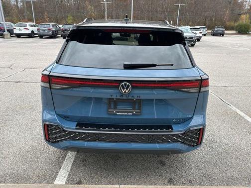 2026 Volkswagen Tiguan 2.0T SE R-Line Black 4MOTION