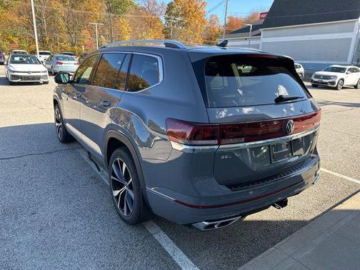 2026 Volkswagen Atlas 2.0T SEL Premium R-Line 4MOTION