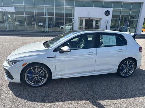 2024 Volkswagen Golf R 2.0T Manual