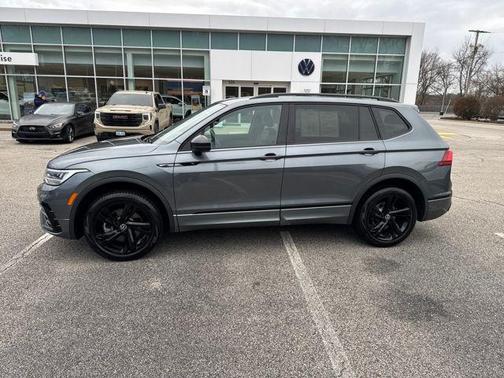 2023 Volkswagen Tiguan 2.0T SE R-Line Black 4MOTION
