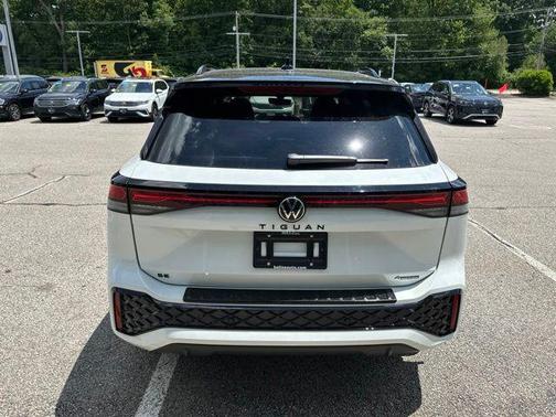 Opal White 2026 Volkswagen Tiguan 2.0T SE R-Line Black 4MOTION