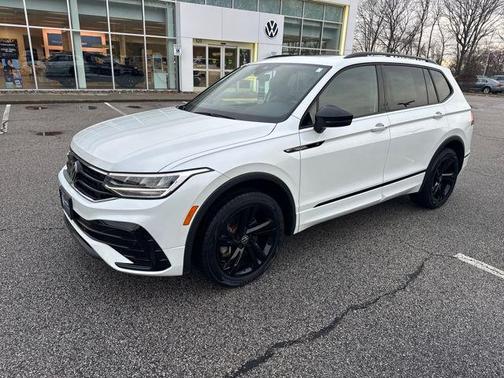 2023 Volkswagen Tiguan 2.0T SE R-Line Black 4MOTION