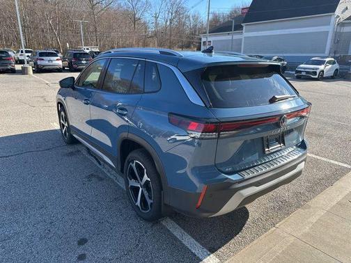 monterey blue pearl 2026 Volkswagen Tiguan 2.0T SE 4MOTION