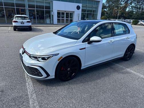 2023 Volkswagen Golf GTI 2.0T SE DSG