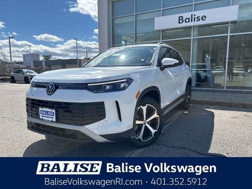 Pure White 2026 Volkswagen Tiguan 2.0T SE 4MOTION