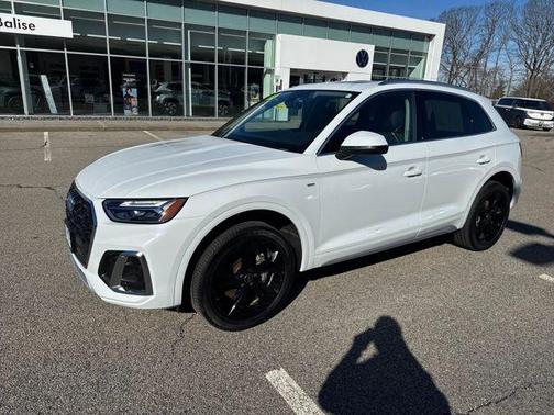 2023 Audi Q5 45 S line Premium Plus