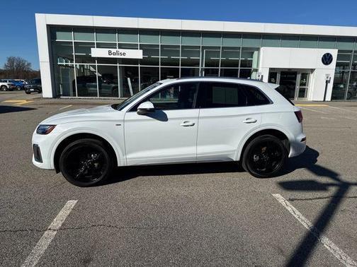 2023 Audi Q5 45 S line Premium Plus