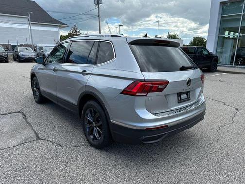 Pyrite Silver Metallic 2023 Volkswagen Tiguan 2.0T SE 4MOTION